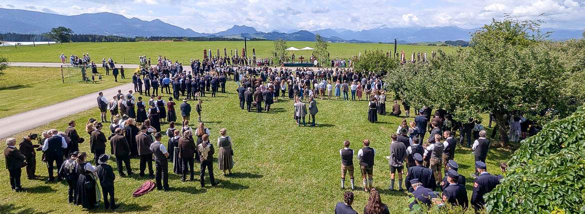 Feldgottesdienst vor dem Huberhof anlässlich Festwoche Feuerwehr- und Schützen-Jubiläen 2026